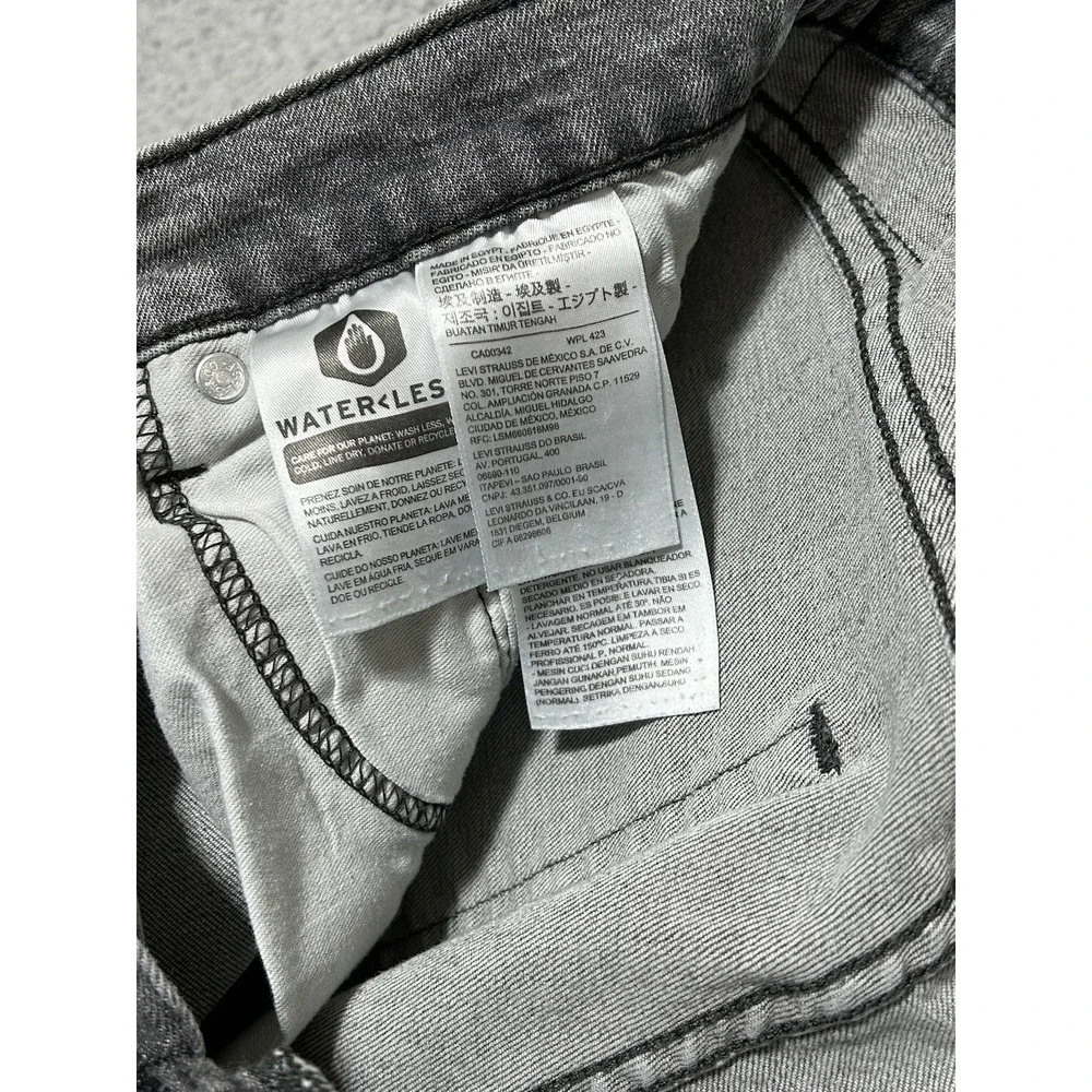 Levis 511‎ Jeans Mens Sz 31.5X32 Gray 5 Pocket Straight Denim Classic Normcore
